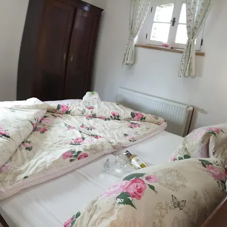 Aparthotel U Adelky *
